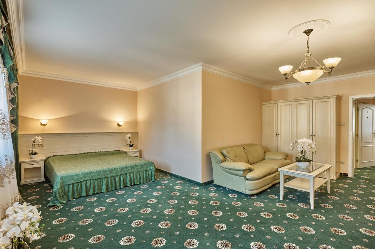 Evergreen Apartments Hotel Karlovy Vary Bagian luar foto