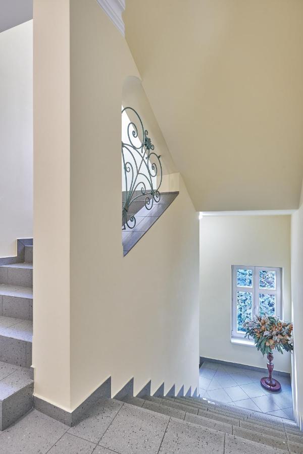 Evergreen Apartments Hotel Karlovy Vary Bagian luar foto
